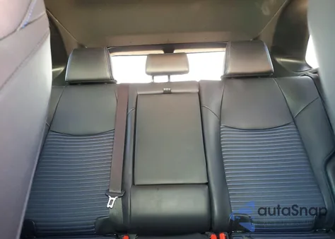 2019 Toyota Rav4 Xse z USA, uszkodzony, nr VIN JTMEWRFV6KJ019788